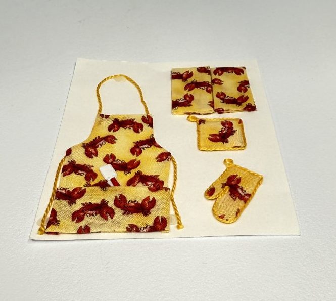 Apron, Towels and Pot Holder with Crabs - Image 2