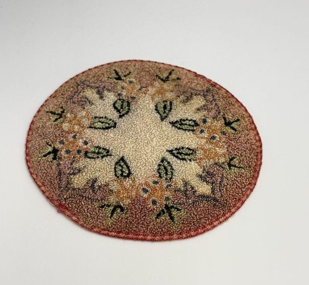 Round Hooked Rug in Light Rose - Image 3