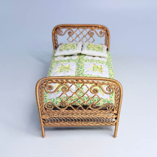 Gold Metal Childs Bed - Image 2